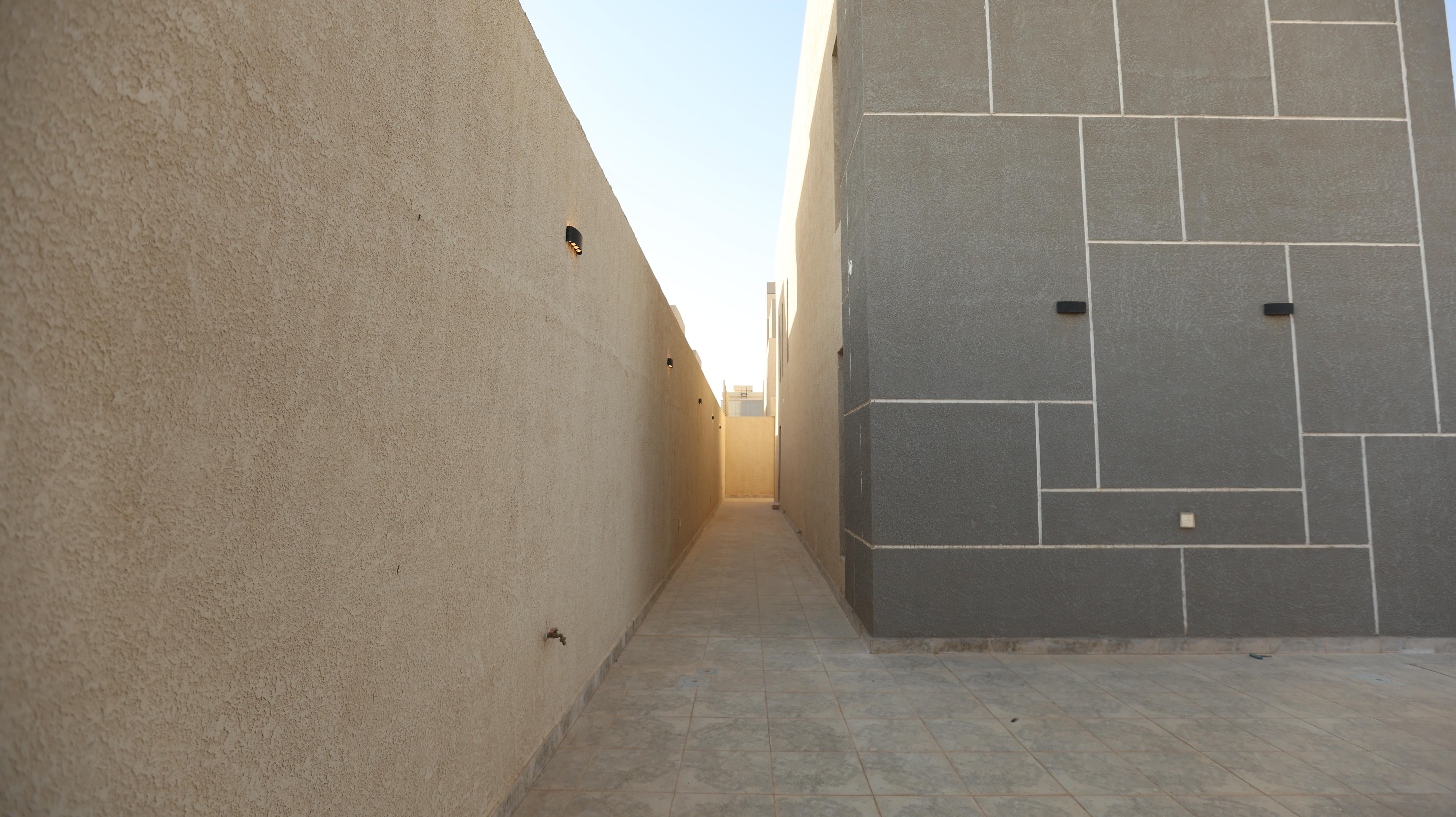 Al-Maiziliyah Villa